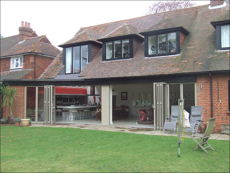 curved and moving corners